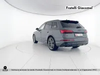 Usata Audi Q7 S-Line 286 CV (210 kW) 2024 Grigio daytona perlato SUV