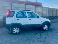 Usata Daihatsu Terios 86 CV (63 kW) 2003 Bianco SUV