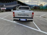 usata Toyota HiLux 3.0 126kw