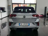 Usata VW T-Roc R-line 150 CV (110 kW) 2023 Grigio SUV
