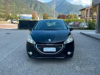 Usata Peugeot 208 Access 82 CV (60 kW) 2013 Nero Utilitaria