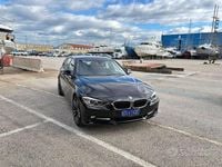 Begagnad BMW 320 Comfort Edition 186 HK (136 kW) 2013 Vit Kombi