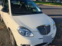 Usata Lancia Ypsilon 69 CV (50 kW) 2011 Bianco Utilitaria