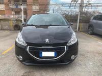 Usata Peugeot 208 68 CV (50 kW) 2012 Nero Utilitaria