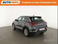 Usata VW T-Roc Advance 150 CV (110 kW) 2018 Grigio SUV