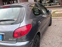 Usata Peugeot 206 88 CV (64 kW) 2006 Grigio Station wagon