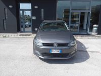 Usata VW Polo Comfortline 75 CV (55 kW) 2013 Gray Utilitaria