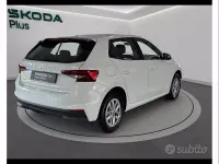 Usata Skoda Fabia Ambition 80 CV (58 kW) 2023 Bianco luna metalizzato Utilitaria