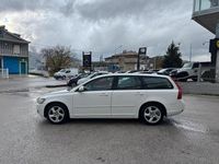 Usata Volvo V50 R-Design 115 CV (84 kW) 2012 Bianco Station wagon
