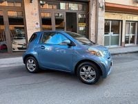 Begagnad Toyota iQ 68 HK (50 kW) 2010 Blå Halvkombi