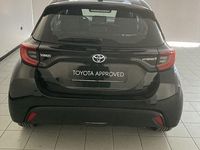 Usata Toyota Yaris Hybrid Trend 115 CV (84 kW) 2021 Grigio Berlina