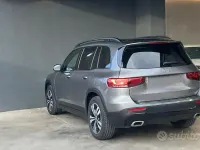 Usata Mercedes GLB200 163 CV (119 kW) 2021 Grigio SUV