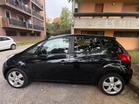 Usata Kia Venga 90 CV (66 kW) 2012 Nero Utilitaria