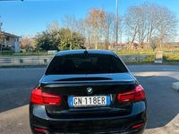 Usata BMW 318 150 CV (110 kW) 2023 Nero Berlina