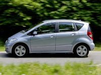 Usata Mercedes A180 Executive 109 CV (80 kW) 2012 Argento Monovolume