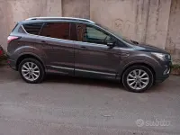 Usata Ford Kuga Vignale 150 CV (110 kW) 2019 Grigio SUV