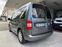 Usata VW Caddy 102 CV (75 kW) 2012 Grigio Monovolume