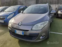 Usata Renault Mégane Dynamique 110 CV (80 kW) 2010 Beige Berlina