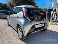 Usata Toyota Aygo 69 CV (50 kW) 2017 Grigio Utilitaria