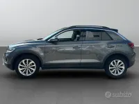 Usata VW T-Roc 150 CV (110 kW) 2024 SUV