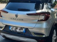 Usata Renault Captur Intens 101 CV (74 kW) 2021 Grigio SUV