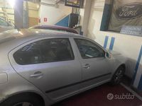 Usado Skoda Octavia Ambiente 102 CV (75 kW) 2006 Gris Berlina