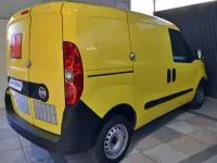 Usata Fiat Doblò 95 CV (69 kW) 2019 Giallo Monovolume