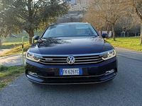 Usata VW Passat Executive 150 CV (110 kW) 2017 Blu/azzurro Station wagon