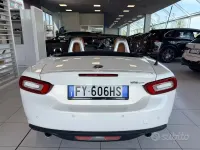 Usado Fiat 124 Spider Lusso 140 HP (102 kW) 2019 Branco Cabrios