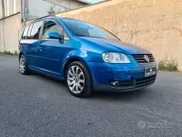 Usata VW Touran Trendline 102 CV (75 kW) 2005 Blu Monovolume