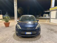 Usata Ford Fiesta Titanium 70 CV (51 kW) 2012 Blu Berlina