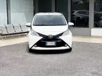 Usata Toyota Aygo 69 CV (50 kW) 2016 Bianco Utilitaria