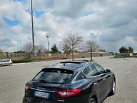 Usata Maserati Levante 250 CV (183 kW) 2020 Nero SUV