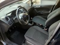 Usata Ford Fiesta 75 CV (55 kW) 2012 Nero Utilitaria