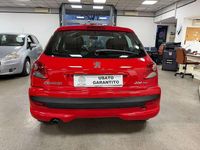 Usata Peugeot 206 60 CV (44 kW) 2011 Rosso Berlina