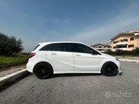 Usata Mercedes B180 AMG 109 CV (80 kW) 2018 Bianco Utilitaria