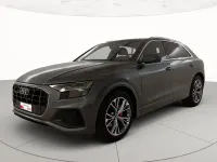 Usata Audi Q8 Sport 231 CV (169 kW) 2022 Grigio daytona perlato SUV
