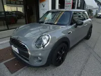 Usata Mini ONE 75 CV (55 kW) 2019 Grigio Utilitaria