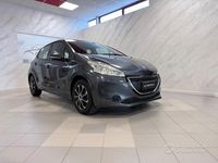 Usata Peugeot 208 Allure 68 CV (50 kW) 2014 Grigio Utilitaria