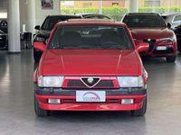 Usata Alfa Romeo 75 148 CV (108 kW) 1991 Rosso Berlina