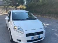 Usata Fiat Grande Punto Active 75 CV (55 kW) 2008 Bianco Utilitaria