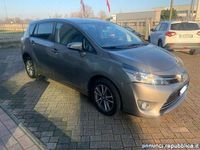 usata Toyota Avensis Verso 1.6 D-4D Style 7 posti Garlasco