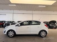 Usata Opel Corsa Edition 85 CV (62 kW) 2013 Bianco Utilitaria