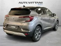 Usado Renault Captur Techno 145 CV (106 kW) 2023 Gris SUV