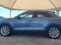 Usata VW T-Roc Advance 116 CV (85 kW) 2019 Grigio SUV
