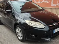 Begagnad Ford Focus 95 HK (69 kW) 2012 Svart Kombi