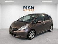 Usata Honda Jazz Elegance 99 CV (72 kW) 2013 Grigio Utilitaria