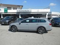 Usata VW Passat Alltrack 200 CV (147 kW) 2023 Grigio Station wagon