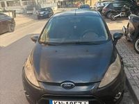 Usata Ford Fiesta Titanium 68 CV (50 kW) 2010 Grigio Utilitaria