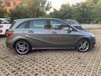 Usata Mercedes B180 AMG 109 CV (80 kW) 2015 Grigio Monovolume